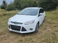 Gebraucht Ford Focus SYNC Edition 125 PS (91 kW) 2014 Weiß Limousine