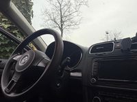 Gebraucht VW Golf VI 105 PS (77 kW) 2010 Schwarz Kleinwagen