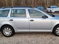 Gebraucht Skoda Octavia Ambiente 122 PS (89 kW) 2011 Grau Kombi