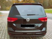 gebraucht VW Touran 2.0 TDI Highline 7-Sitzer 150PS AHK