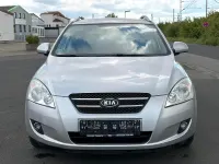 Gebraucht Kia Ceed 109 PS (80 kW) 2009 Silber Kleinwagen