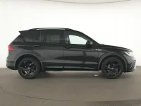 Gebraucht VW Tiguan R-line 200 PS (147 kW) 2023 Deep black SUV