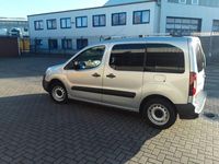 Gebraucht Peugeot Partner 99 PS (72 kW) 2016 Silber Van / Kleinbus