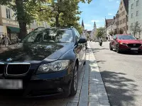 Gebraucht BMW 320 177 PS (130 kW) 2008 Schwarz Kombi