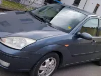 Gebraucht Ford Focus 100 PS (73 kW) 2001 Grau Limousine