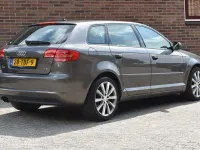 Gebraucht Audi A3 Attraction 125 PS (91 kW) 2012 Grau Kleinwagen