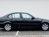 Gebraucht BMW 318 Performance 143 PS (105 kW) 2002 Schwarz Limousine