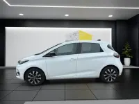 Second-hand Renault Zoe Evolution 50 kW (69 CP) 2022 Alb Hatchback