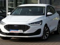 Gebraucht Ford Focus Titanium X 120 PS (88 kW) 2022 Frozen white Limousine