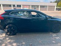 Second-hand Volvo V40 150 CP (110 kW) 2013 Negru Berlinǎ