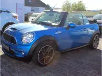 Gebraucht Mini Cooper S Cabriolet 184 PS (135 kW) 2010 Laser blue metallic (metallic) Cabrio