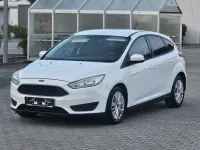Usata Ford Focus 101 CV (74 kW) 2016 Bianco Berlina