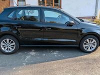 Gebraucht VW Polo 90 PS (66 kW) 2016 Schwarz Kleinwagen