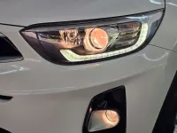 Second-hand Kia Stonic Vision 84 CP (61 kW) 2020 Alb SUV