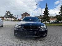Gebraucht BMW 318 131 PS (96 kW) 2007 Schwarz Kombi