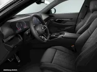 Gebraucht BMW 520 M Sport 197 PS (144 kW) 2025 Black sapphire metallic Kombi