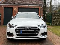 Używany Audi A4 Advanced 204 KM (150 kW) 2022 Biały Kombi