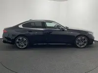 Gebraucht BMW 520 M Sport 197 PS (144 kW) 2024 Schwarz Limousine