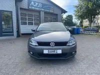 Gebraucht VW Jetta Trendline 105 PS (77 kW) 2011 Grau Limousine