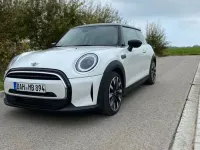 Gebraucht Mini Cooper Classic 136 PS (100 kW) 2023 Weiß Kleinwagen