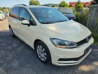 Gebraucht VW Touran 110 PS (80 kW) 2018 Gelb Van / Kleinbus