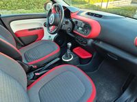 Gebraucht Renault Twingo 90 PS (66 kW) 2015 Schwarz Kleinwagen