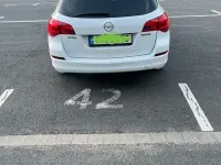Używany Opel Astra Design Edition 101 KM (74 kW) 2011 Biały Kombi