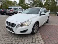Gebraucht Volvo V60 203 PS (149 kW) 2010 Weiß Kombi