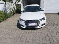 Gebraucht Audi A3 Sportback e-tron 204 PS (150 kW) 2020 Weiß Kleinwagen