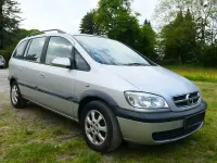 Second-hand Opel Zafira Njoy 125 CP (91 kW) 2003 Argintiu Monovolum