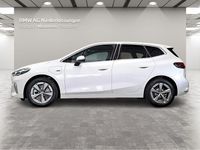Gebraucht BMW 230e Active Tourer 150 PS (110 kW) 2022 Weiß Van / Kleinbus