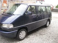 Używany VW Caravelle 102 KM (75 kW) 1996 Niebieski Van