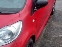 Gebraucht Peugeot 107 68 PS (50 kW) 2010 Rot Kleinwagen