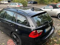 Gebraucht BMW 325 197 PS (144 kW) 2007 Schwarz Kombi