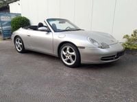 Gebraucht Porsche 996 300 PS (220 kW) 1999 Arktissilbermetallic Cabrio
