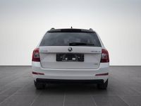 Gebraucht Skoda Octavia 150 PS (110 kW) 2014 Weiß Kleinwagen