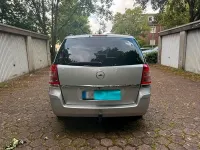 Gebraucht Opel Zafira 2011 Silber Van / Kleinbus