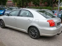 Gebraucht Toyota Avensis 129 PS (94 kW) 2004 Silber Kleinwagen