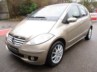 Gebraucht Mercedes A150 Elegance 95 PS (69 kW) 2005 Gold Limousine