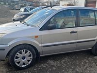Second-hand Ford Fusion 2004 Argintiu Hatchback