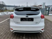 Gebraucht Ford Focus ST-Line 125 PS (91 kW) 2017 Weiß Limousine