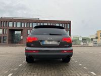 gebraucht Audi Q7 3.0 TDI Lavagrau *7. Sitzer*