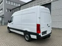 Gebraucht Mercedes Sprinter 170 PS (125 kW) 2025 Weiss Van