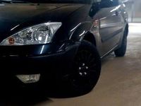 Gebraucht Ford Focus 116 PS (85 kW) 2004 Schwarz Limousine