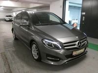 Gebraucht Mercedes B180 122 PS (89 kW) 2016 Mountaingrau Van / Kleinbus