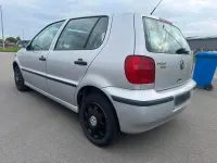 Usata VW Polo 80 CV (58 kW) 2001 Argento Utilitaria