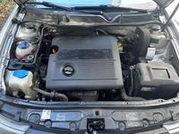 Second-hand Seat Leon 105 CP (77 kW) 2004 Argintiu Hatchback