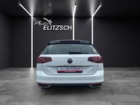 Gebraucht VW Passat Elegance 200 PS (147 kW) 2022 Pure white Kombi