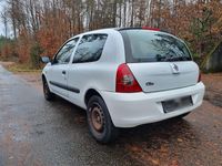 Gebraucht Renault Clio II 75 PS (55 kW) 2009 Weiß Kleinwagen