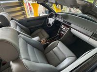 Gebraucht Mercedes E320 220 PS (161 kW) 1997 Blau Coupé